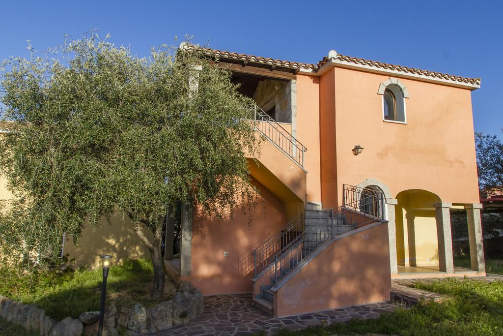 I Mari Di Gallura Apartment San Teodoro  Ngoại thất bức ảnh