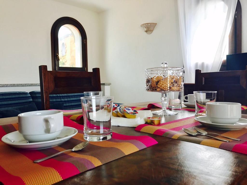 I Mari Di Gallura Apartment San Teodoro  Ngoại thất bức ảnh